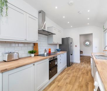 1 bedroom in a house share to rent - Photo 3