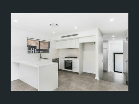 123 Amaroo Avenue, Georges Hall NSW - Photo 4