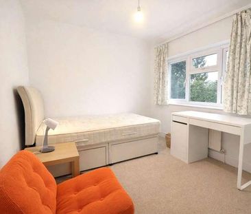 Summers Road, Farncombe, Godalming, Surrey, GU7 - Photo 2