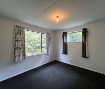 Wainuiomata 3 Bedrooms - Photo 5