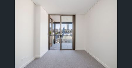 Contemporary home / modern building / edge of CBD - Photo 5