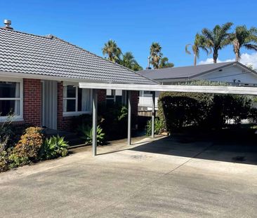 Charming original home - Photo 3