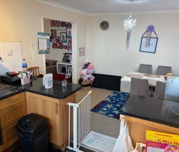 2 Bedroom Flat To Let - Photo 6