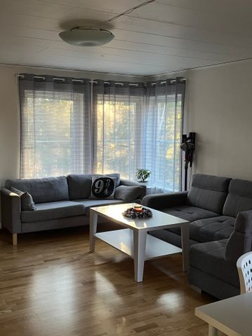 Lövstavägen, Upplands Väsby - Photo 2