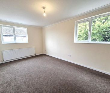 2 bedroom semi-detached house to rent - Photo 2