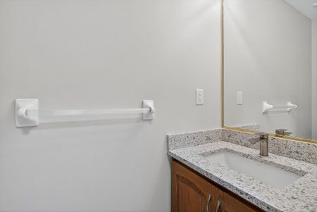 For Lease - 97 Sunvale Place Unit# 4, Hamilton, Ontario - Photo 5