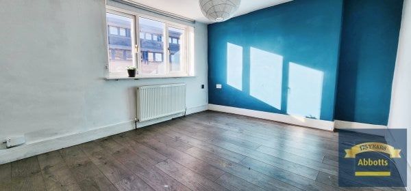 Butt Road, Colchester - Photo 1