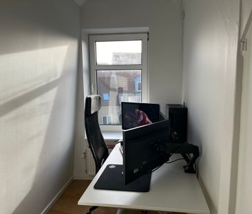 Charmerende taglejlighed i Aalborg med lys hems og gode indretnings... - Photo 2