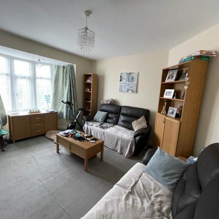 Worle, Weston-super-Mare, North Somerset - Photo 1