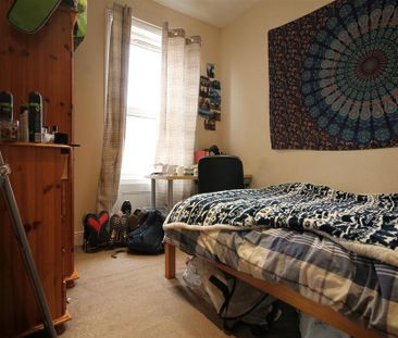 3 bedroom maisonette to rent - Photo 1