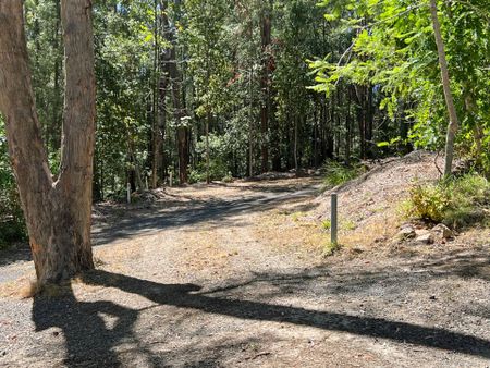 Convenient Location Private Position - Photo 2