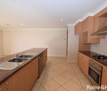 47 Lister Drive, Orange, NSW 2800 - Photo 2