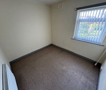 2 Bedroom Town House - Photo 2