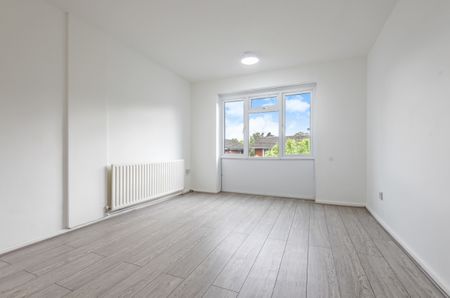 Bell Meadow, Dulwich Wood Avenue, London, SE19 - Photo 3