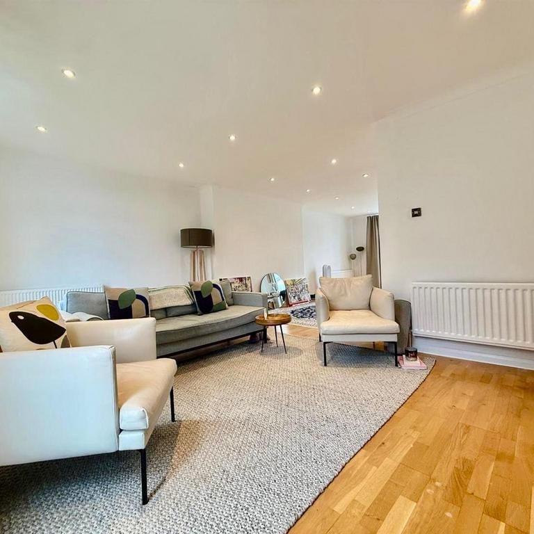 6 bedroom house to rent - Photo 1