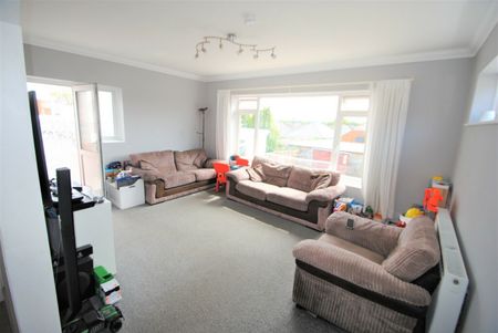 Bungalow, Kinson Road - Photo 2