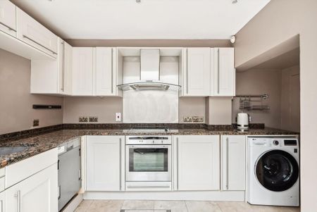 2 bedroom terraced house to rent - Photo 3