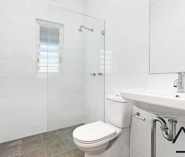 Renovated One bedroom Apartment - Photo 4