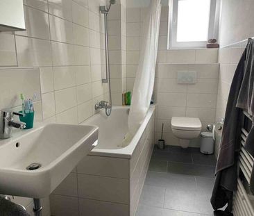 Nachmieter zum 01.08 gesucht: Sanierte 3-Zimmer-Wohnung zentral in Neuss - Photo 5