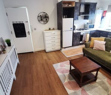 1 Bed Flat, Ashton Road, LU1 - Photo 3