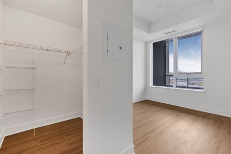 For Lease - 185 Deerfield Road Unit# 409, Newmarket, Ontario - Photo 2