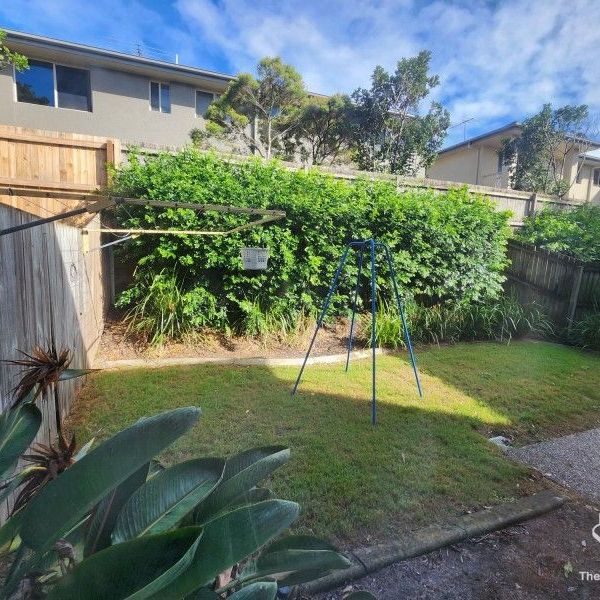 Quiet Complex, Pool & A/C - Photo 1