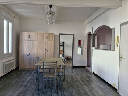 Location Appartement 2 pièces 46m² - Photo 2