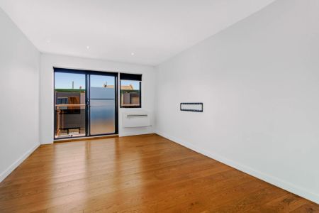 2Bedrooms, 1Bathrooms - Photo 2