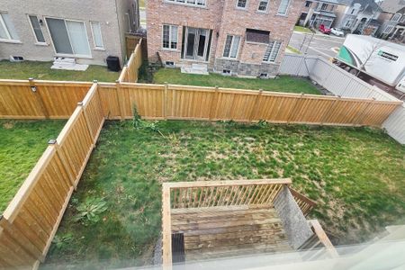 For Lease - 167 FREDERICK PEARSON Street, East Gwillimbury, Ontario - Photo 5