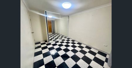 ENTERTAINERS DELIGHT - Photo 3