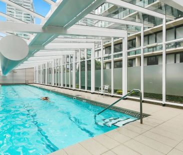 Spacious, Bright and Perfectly Positioned Apartment! - Photo 4