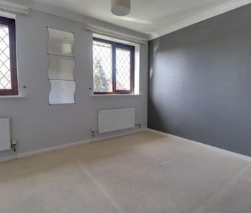 2 bedroom semi-detached house to rent - Photo 5