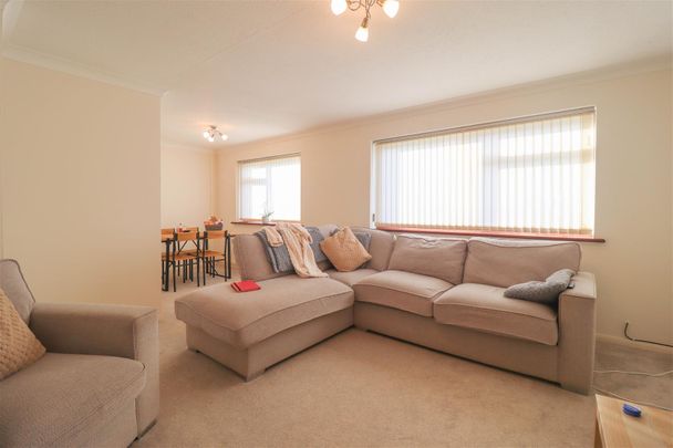 Fairhaven Way, Newmarket - Photo 1