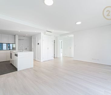 Exceptional North Facing 2 Bedroom Apartment - Photo 3