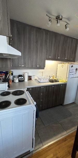 3 1/2 semi-meublé Ste Foy - Photo 1