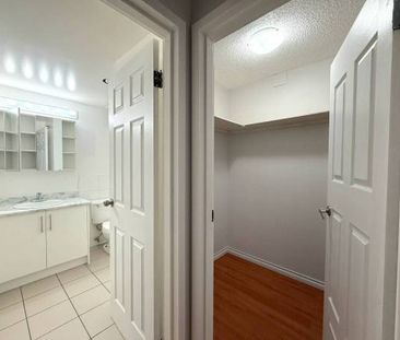 Spacious 1 bedroom 1 bathroom Downtown Maple Ridge - Photo 3