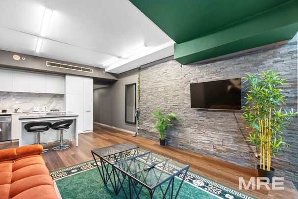 322/757 Bourke Street, Docklands - Photo 1