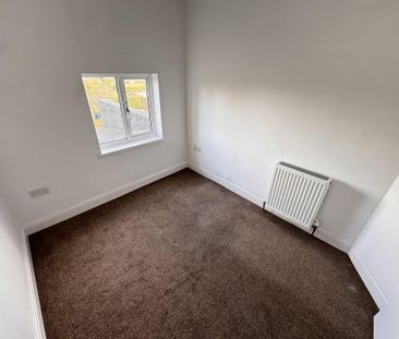 3 bedroom detached house to rent - Photo 3