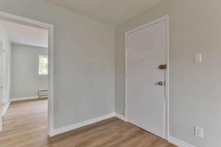 For Lease - 358 Hilton Avenue Unit# 2, London East, Ontario - Photo 4