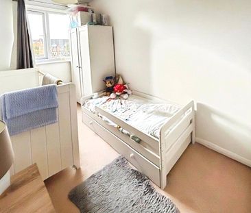 Seymour Way, Sunbury-on-Thames, Surrey, TW16 7NL - Photo 4