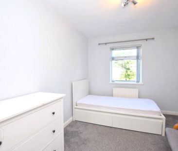 8 Priory End, Holywood, BT18 9PU - Photo 3