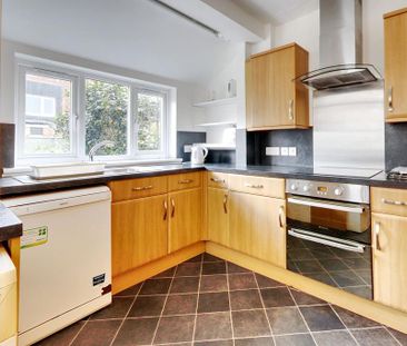 4 bedroom terraced house to rent - Photo 6