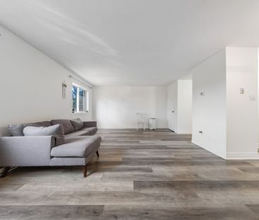 For Lease - 1030 Falgarwood Drive Unit# 71, Oakville, Ontario - Photo 6