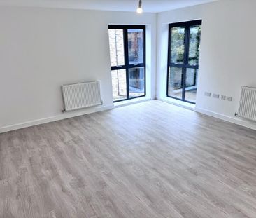 2 bedroom apartment to rent - Photo 4