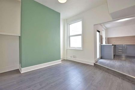 Peter Street, Blackpool, FY1 - Photo 2