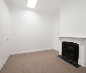 298 Esplanade East, Port Melbourne VIC 3207 - House For Rent | Domain - Photo 4