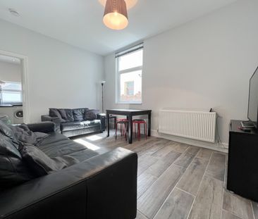 Pentyrch Street, Cathays - Photo 2