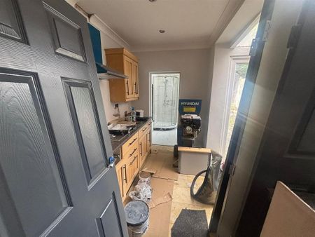 2 bedroom terraced house to rent - Photo 3