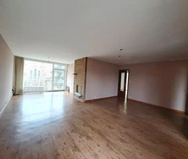 Ruim 3-slaapkamerappartement met 2 terrassen te huur in Sint-Andrie... - Photo 1