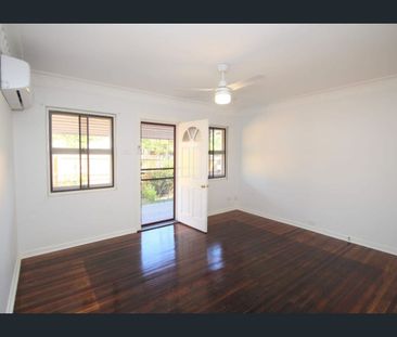 1 Enfield Street, Mount Gravatt East, Qld 4122 - Photo 3